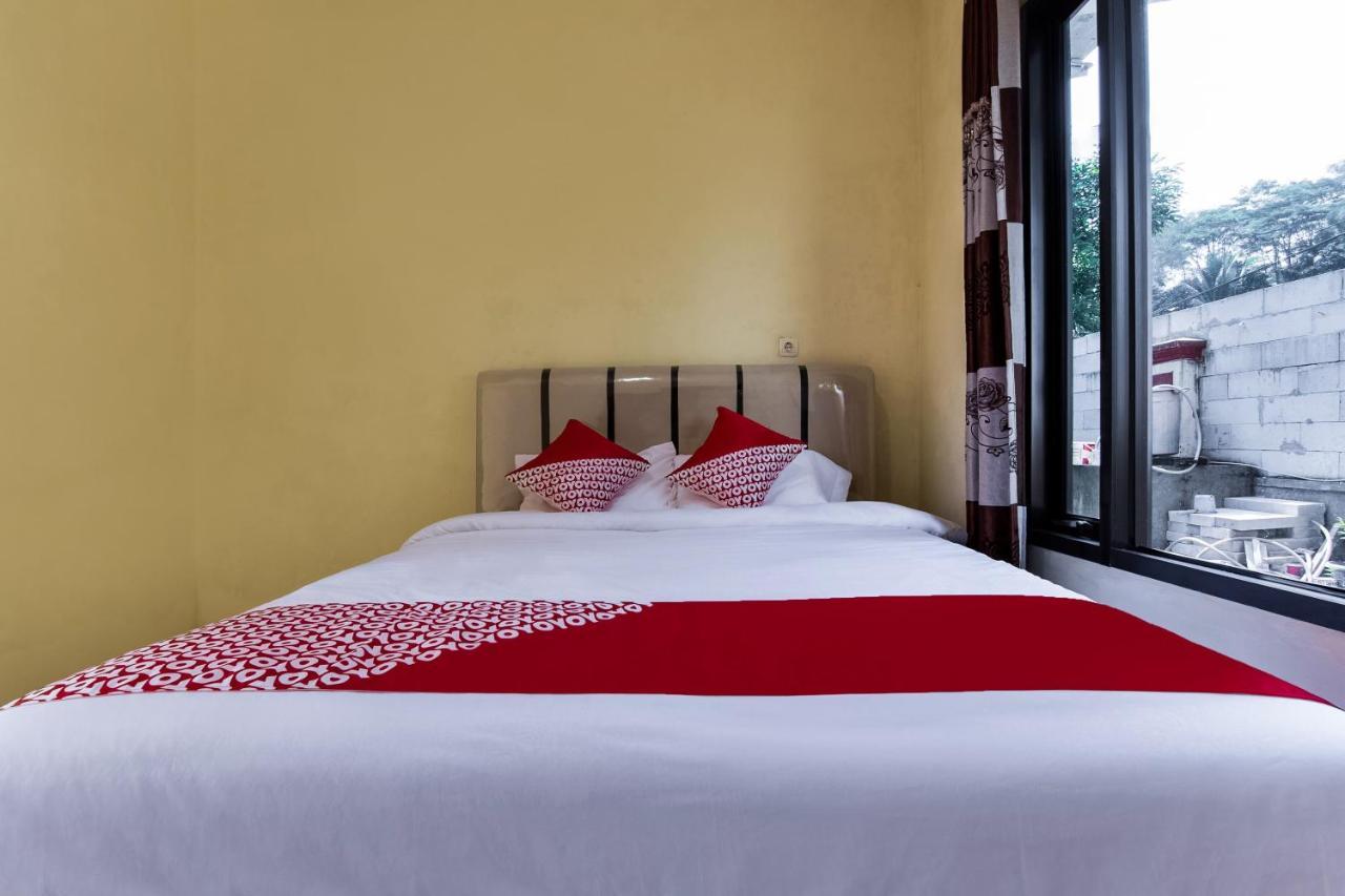 Hotel Oyo 3050 Hotasi Seaview Syariah à Anyer Extérieur photo