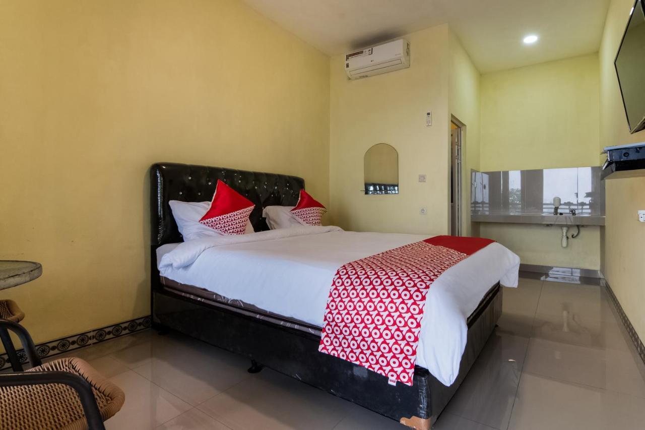 Hotel Oyo 3050 Hotasi Seaview Syariah à Anyer Extérieur photo