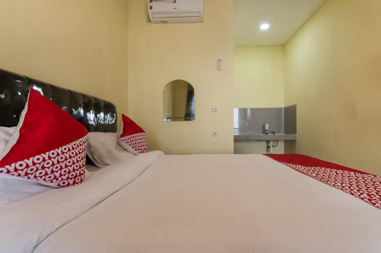 Hotel Oyo 3050 Hotasi Seaview Syariah à Anyer Extérieur photo