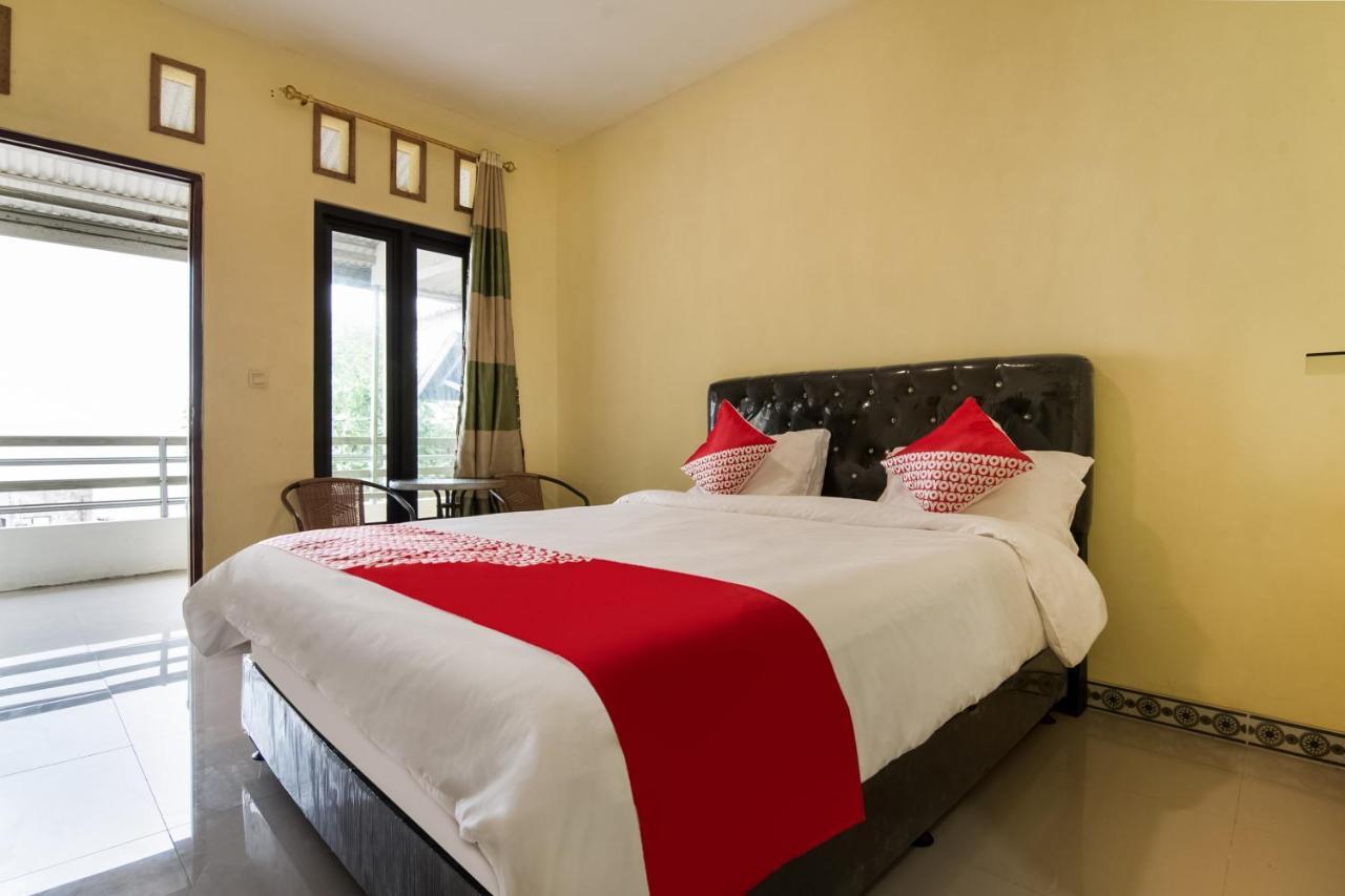 Hotel Oyo 3050 Hotasi Seaview Syariah à Anyer Extérieur photo