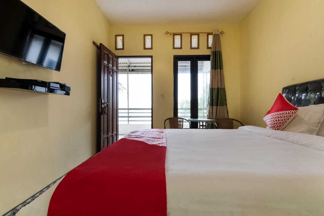 Hotel Oyo 3050 Hotasi Seaview Syariah à Anyer Extérieur photo