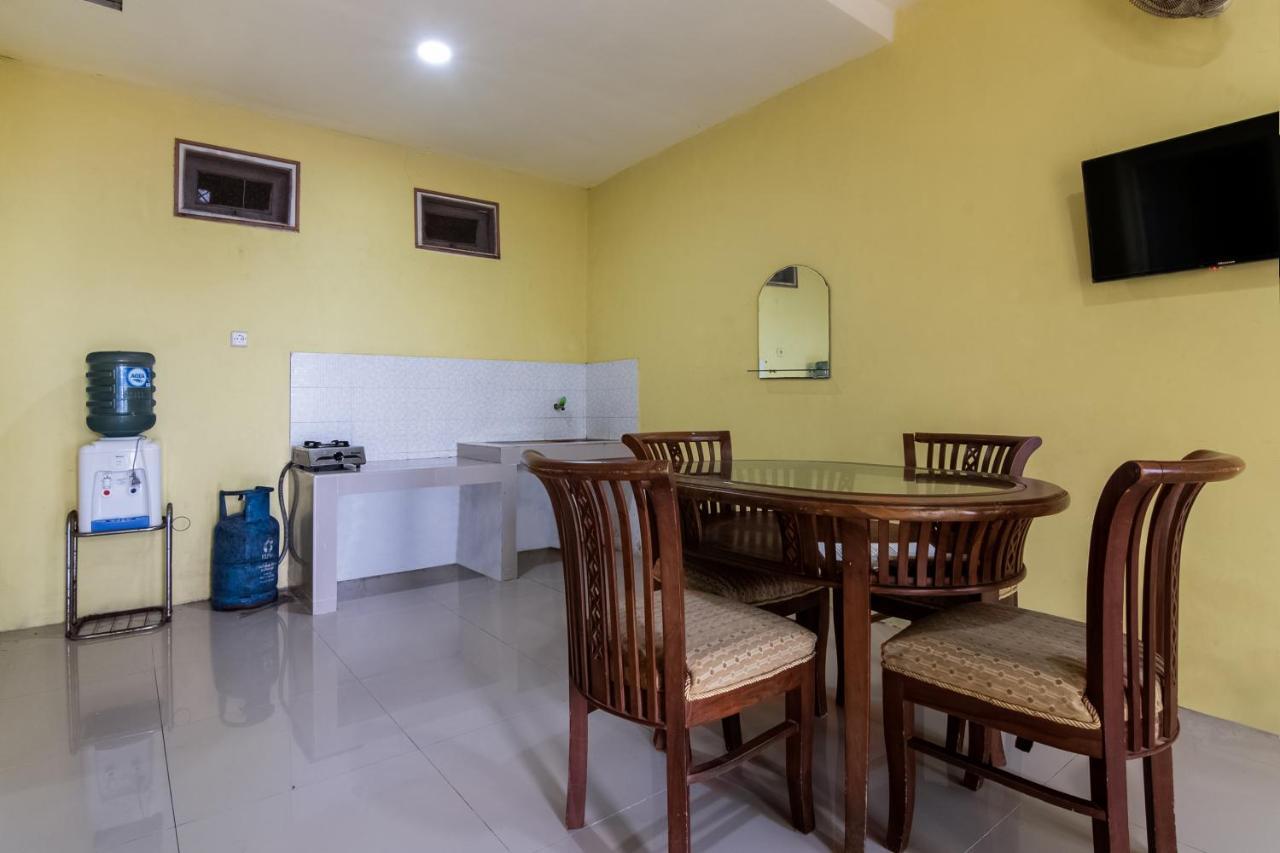 Hotel Oyo 3050 Hotasi Seaview Syariah à Anyer Extérieur photo