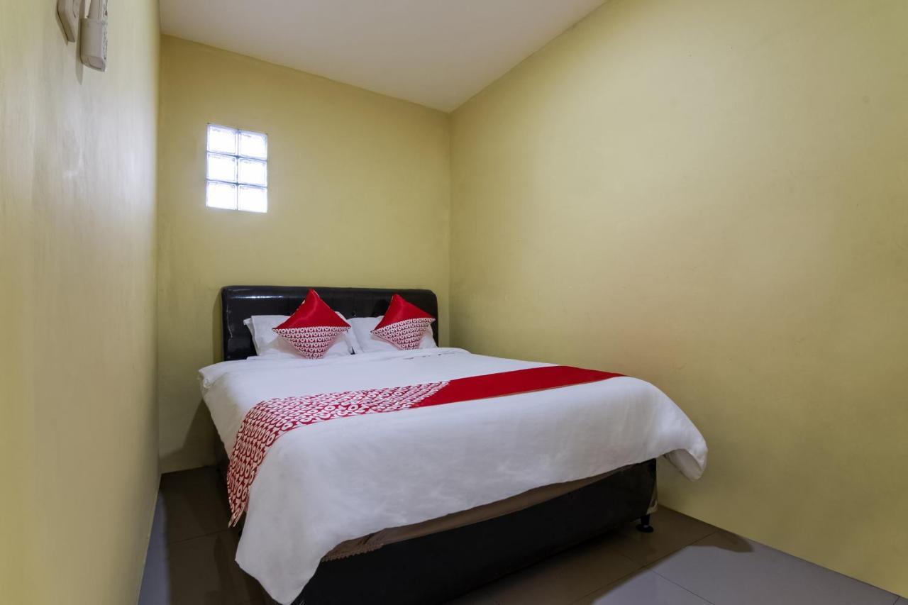 Hotel Oyo 3050 Hotasi Seaview Syariah à Anyer Extérieur photo