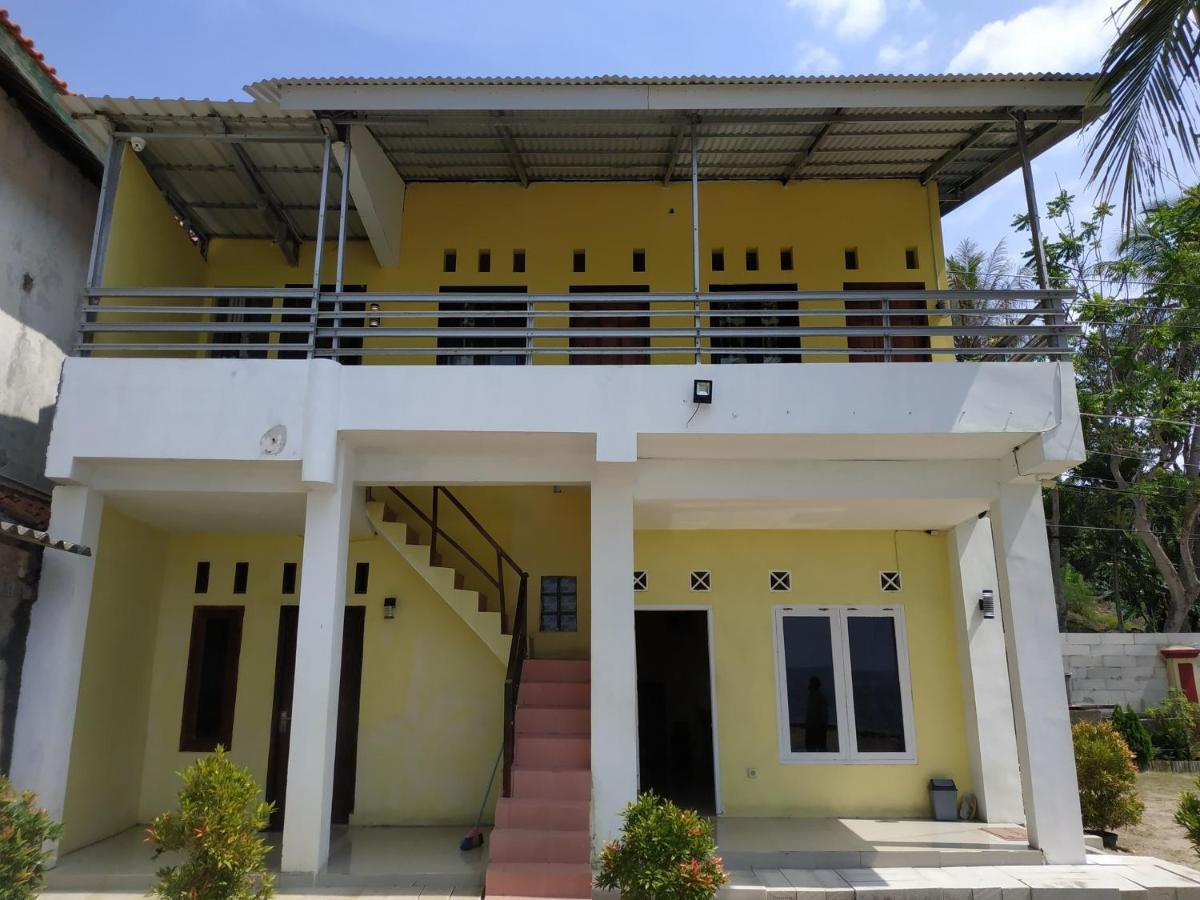 Hotel Oyo 3050 Hotasi Seaview Syariah à Anyer Extérieur photo